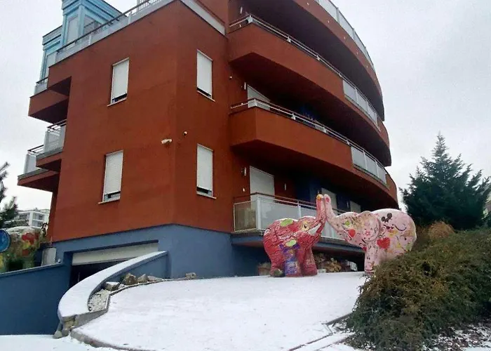 Apartmán Rosehill Garden Family With A Great View *