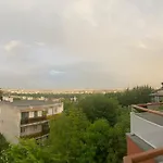 Rosehill Garden Family With A Great View בודפשט