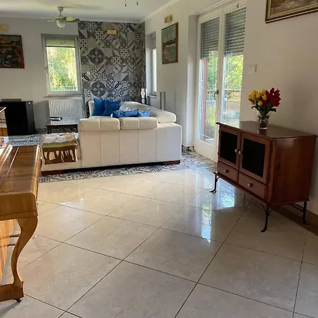 Rosehill Garden Family With A Great View Apartman *