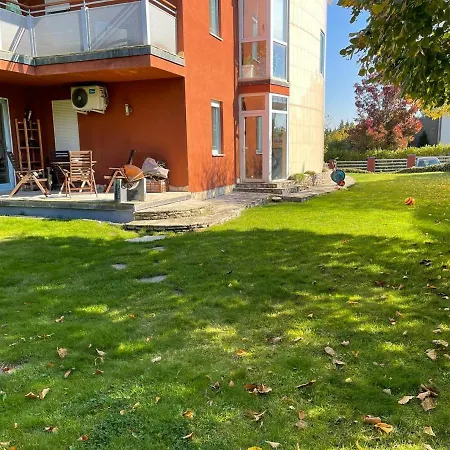 Rosehill Garden Family With A Great View Apartman *