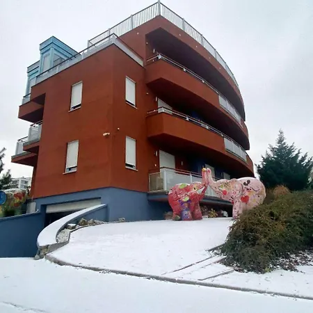 Apartman Rosehill Garden Family With A Great View *