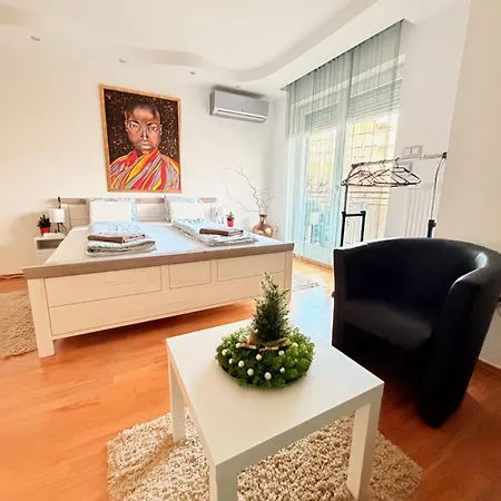 Rosehill Garden Family With A Great View Apartman Budapest