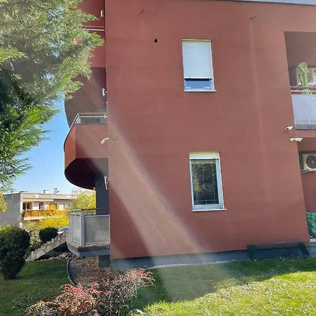 Rosehill Garden Family With A Great View Apartment Budapest