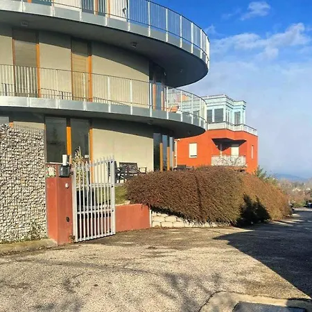 Rosehill Garden Family With A Great View * Budapest